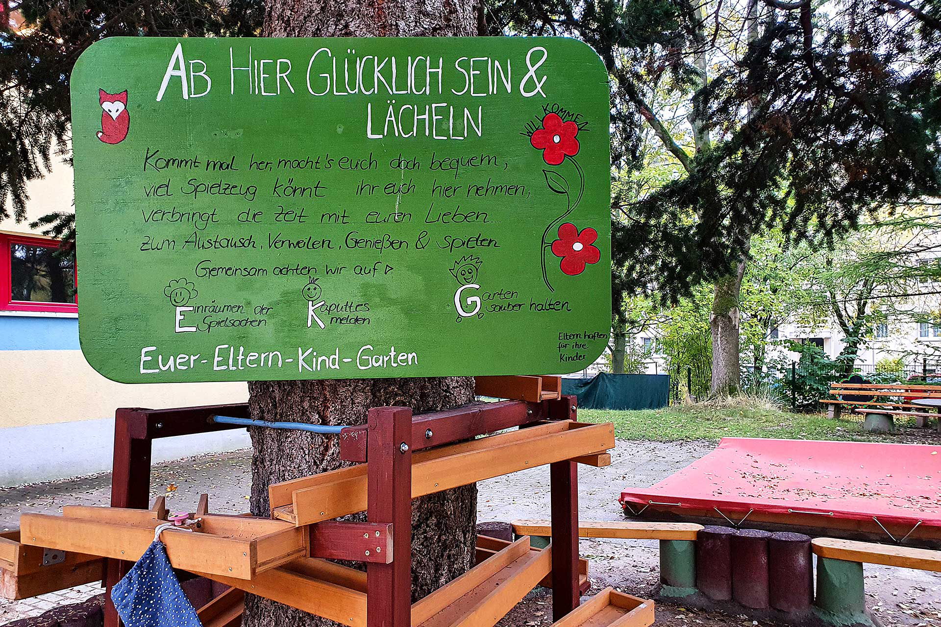 Ein Eltern-Kind-Garten, welchen die Eltern gemeinsam mit den Fachkräften tatkräftig und kreativ gestaltet haben.