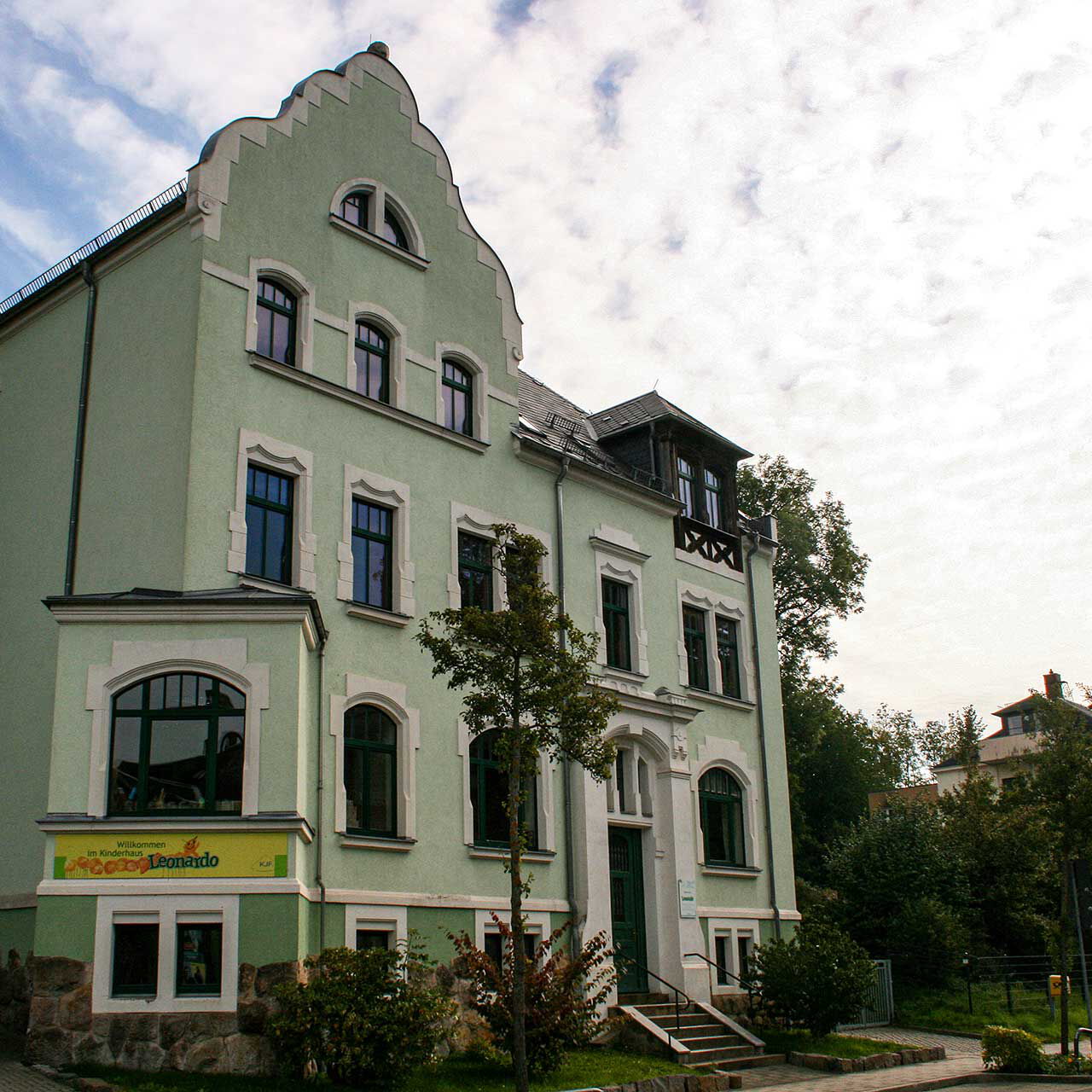 Das Gebäude der Kindertageseinrichtung Kinderhaus Leonardo.