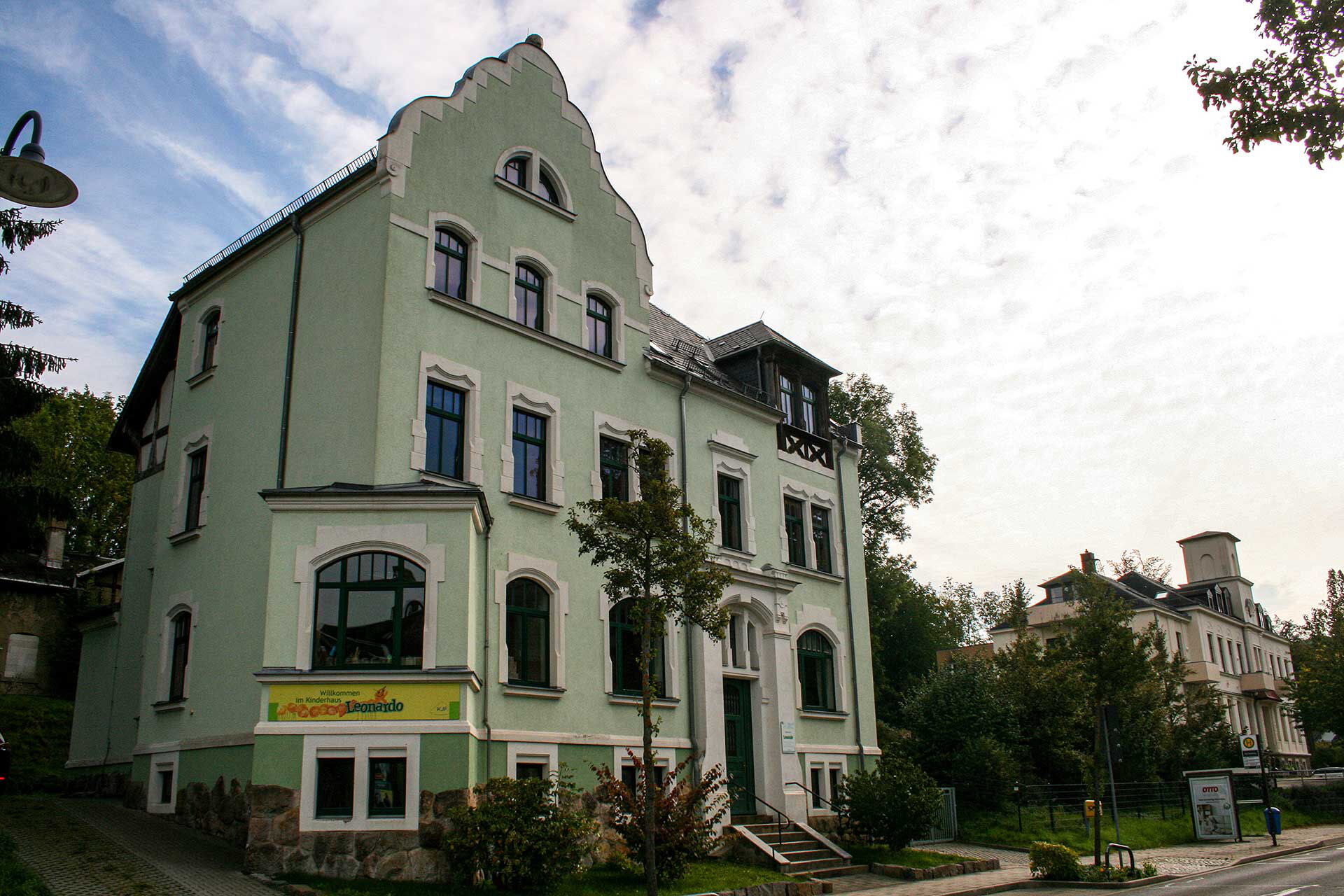 Das Gebäude der Kindertageseinrichtung Kinderhaus Leonardo.